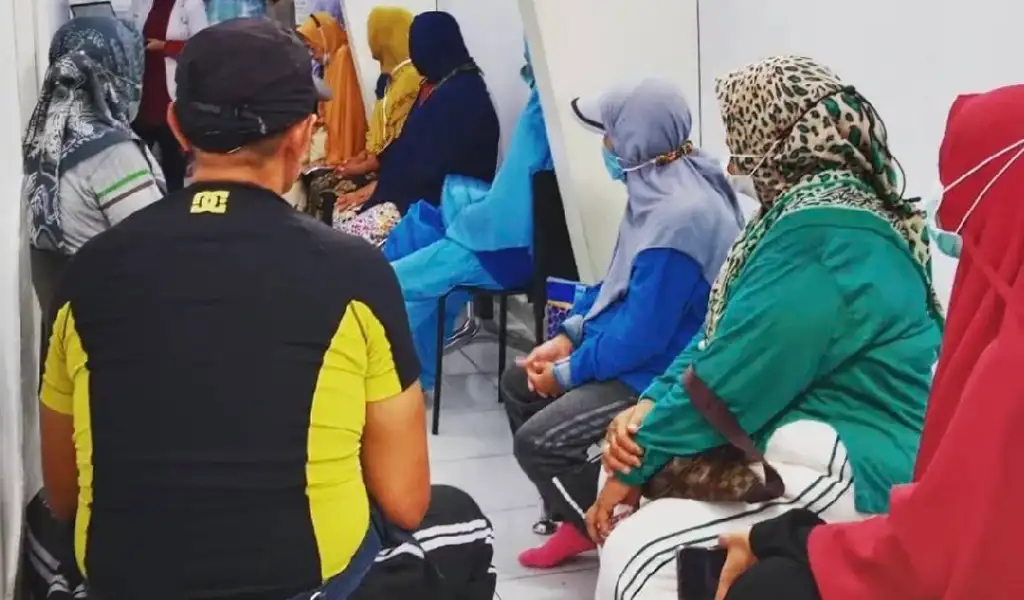 3. Health And Nutrition Clinic 3. Health And Nutrition Clinic