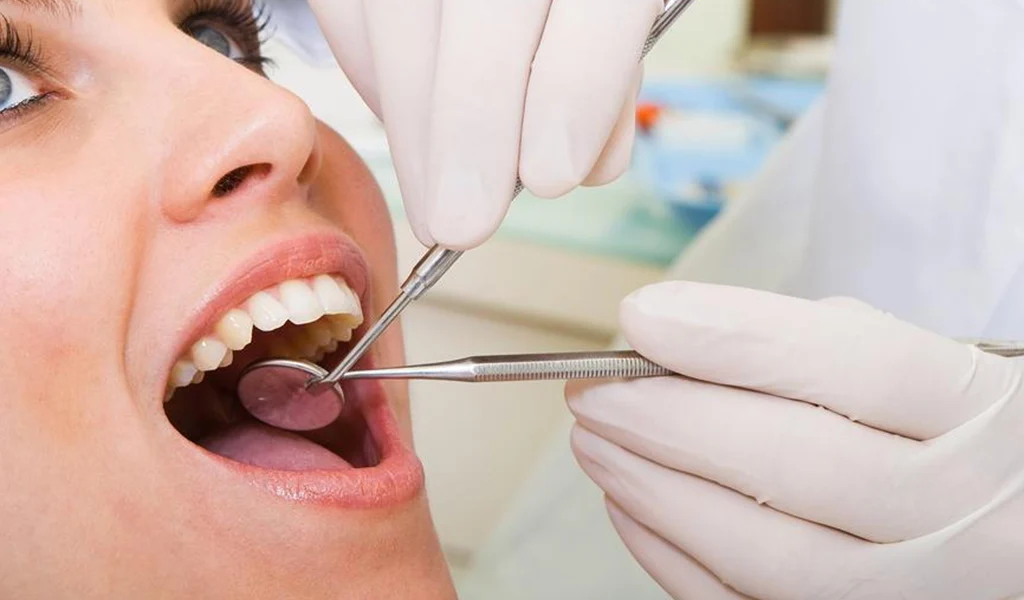9. Klinik Gigi Dentizia Paccerakkang 9. Klinik Gigi Dentizia Paccerakkang