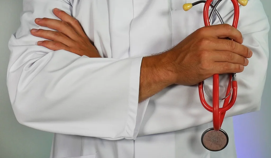 Profil Singkat Dokter Tono Limijati Profil Singkat Dokter Tono Limijati
